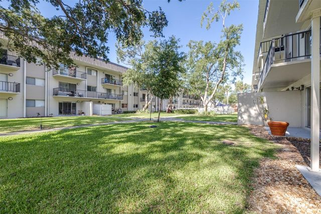 4606 W GRAY STREET 107, Tampa, FL 33609