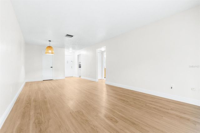 4606 W GRAY STREET 107, Tampa, FL 33609