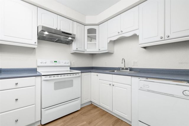 4606 W GRAY STREET 107, Tampa, FL 33609