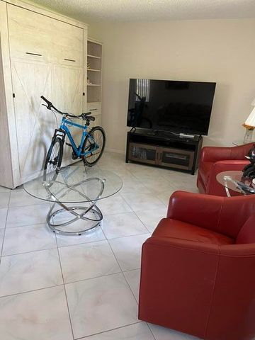 457 Flanders 457, Delray Beach, FL 33484