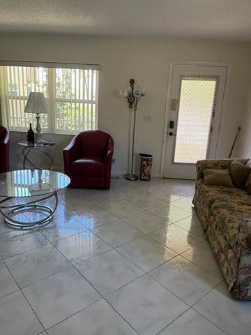 457 Flanders 457, Delray Beach, FL 33484