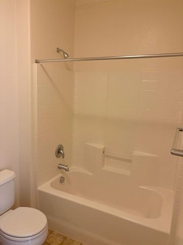 1848 Blackbird Ln, Lincoln, CA 95648