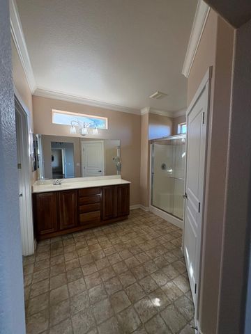 1848 Blackbird Ln, Lincoln, CA 95648