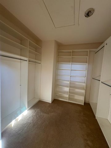 1848 Blackbird Ln, Lincoln, CA 95648