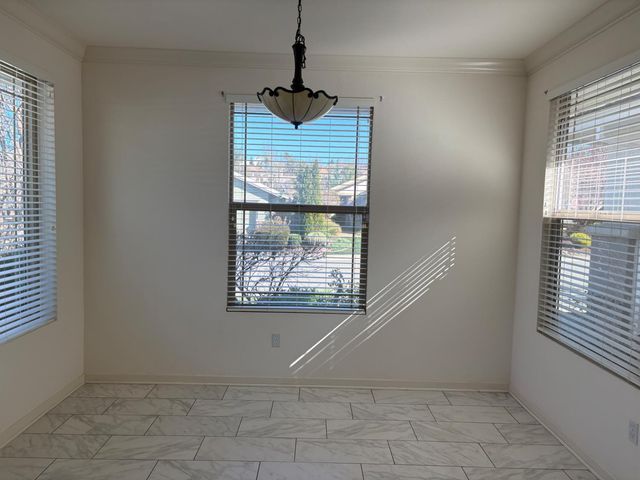 1848 Blackbird Ln, Lincoln, CA 95648