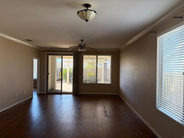 1848 Blackbird Ln, Lincoln, CA 95648