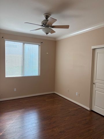 1848 Blackbird Ln, Lincoln, CA 95648