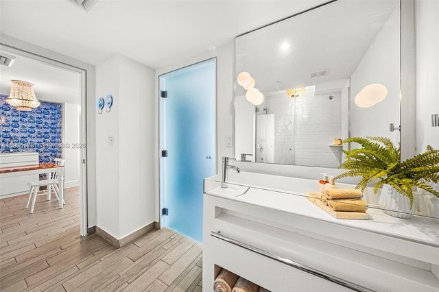 1100 West Ave 1123, Miami Beach, FL 33139