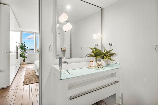 1100 West Ave 1123, Miami Beach, FL 33139