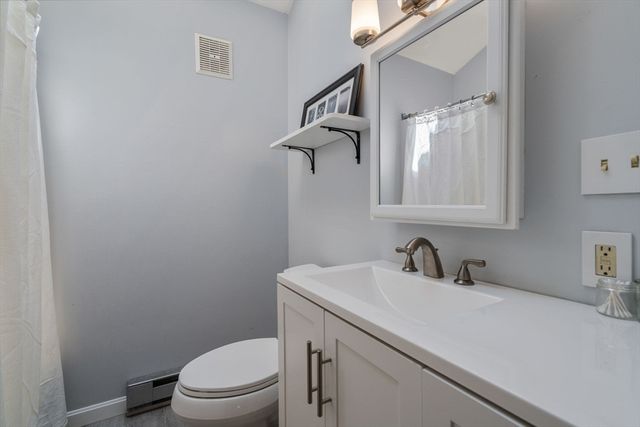18 Lodge Road, Wayland, MA 01778