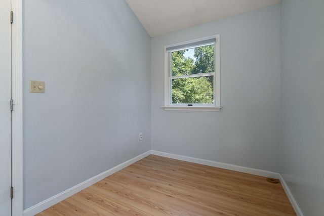 18 Lodge Road, Wayland, MA 01778