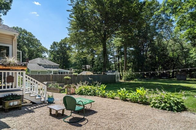 18 Lodge Road, Wayland, MA 01778