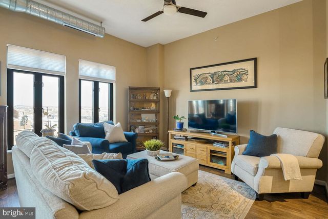 1390 Kenyon St NW Apt 802, Washington, DC 20010