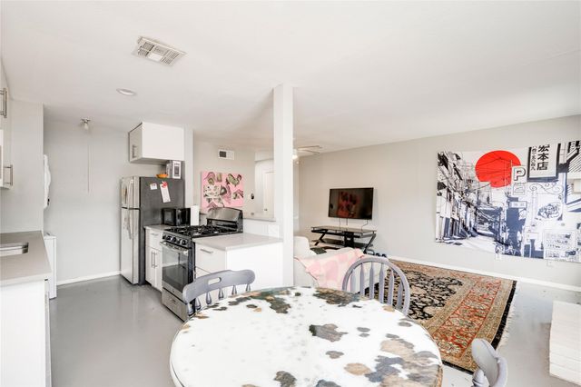 2315 Burleson RD, Austin, TX 78741