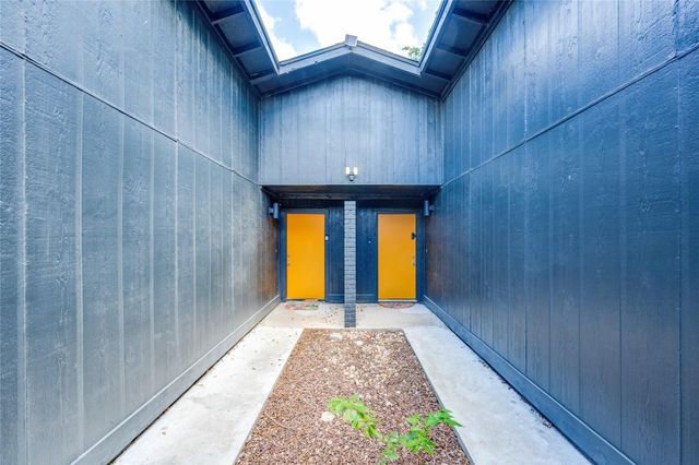 2315 Burleson RD, Austin, TX 78741