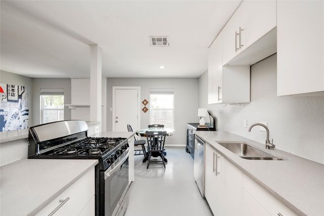 2315 Burleson RD, Austin, TX 78741