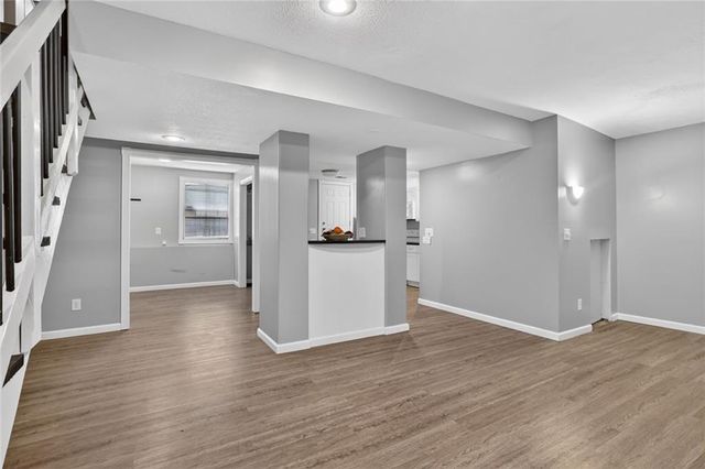 13920 DUNDEE Circle, Grandview, MO 64030