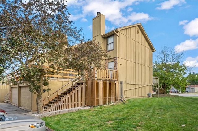 13920 DUNDEE Circle, Grandview, MO 64030