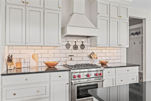 8435 NW 31st Court, Ankeny, IA 50023