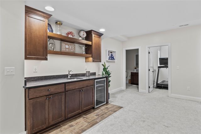 8435 NW 31st Court, Ankeny, IA 50023