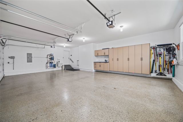 8435 NW 31st Court, Ankeny, IA 50023