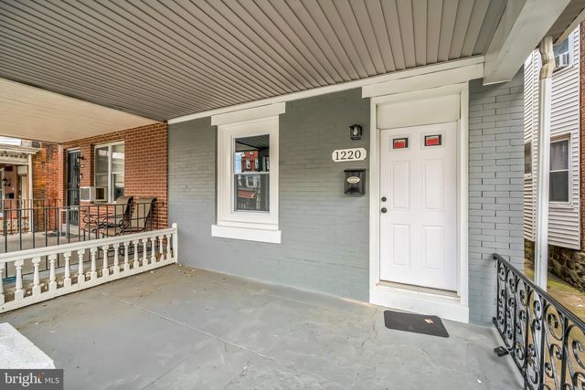 1220 S 52ND ST, Philadelphia, PA 19143
