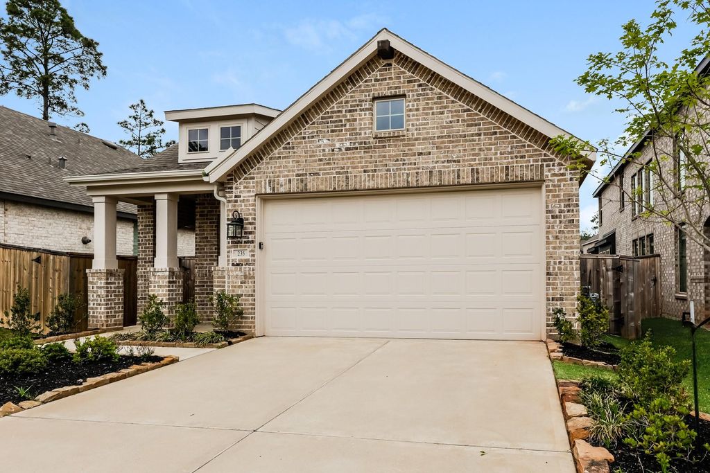 235 Aster View Court, Montgomery, TX 77316