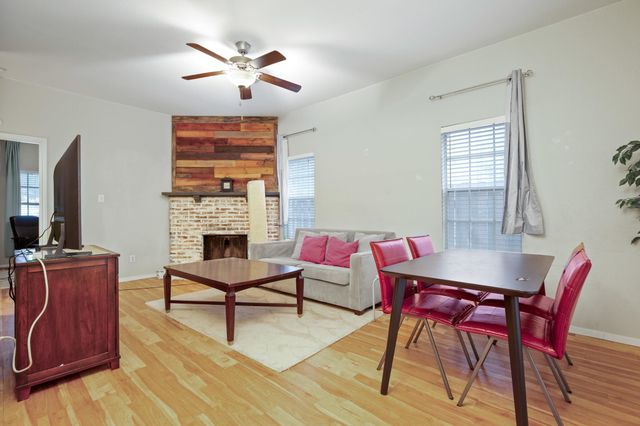 2810 Nueces ST 101, Austin, TX 78705