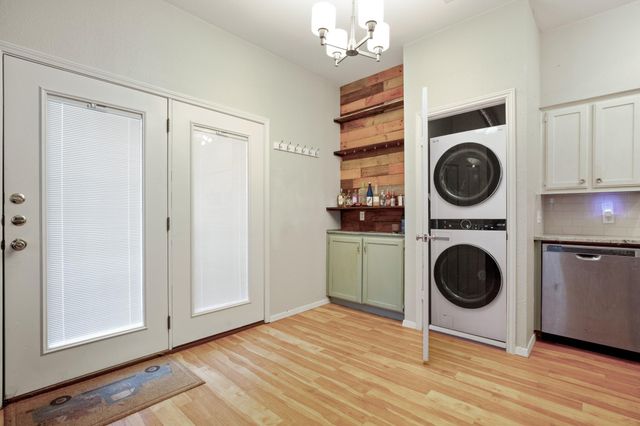 2810 Nueces ST 101, Austin, TX 78705