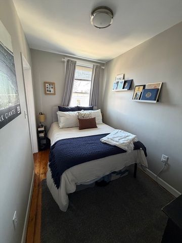 26 Mystic St 3, Boston, MA 02129