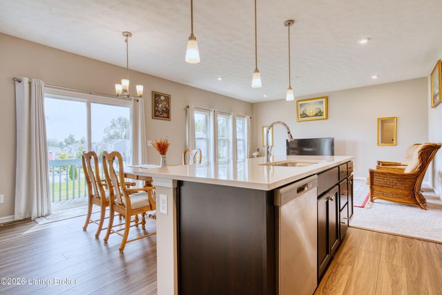 356 Birchwood Dr, Shepherdsville, KY 40165