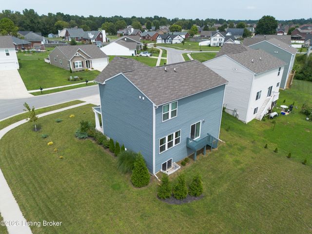356 Birchwood Dr, Shepherdsville, KY 40165