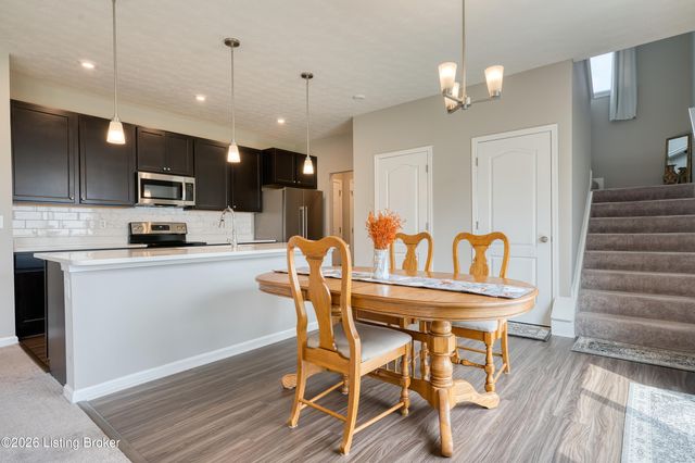 356 Birchwood Dr, Shepherdsville, KY 40165