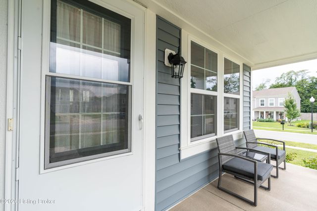 356 Birchwood Dr, Shepherdsville, KY 40165