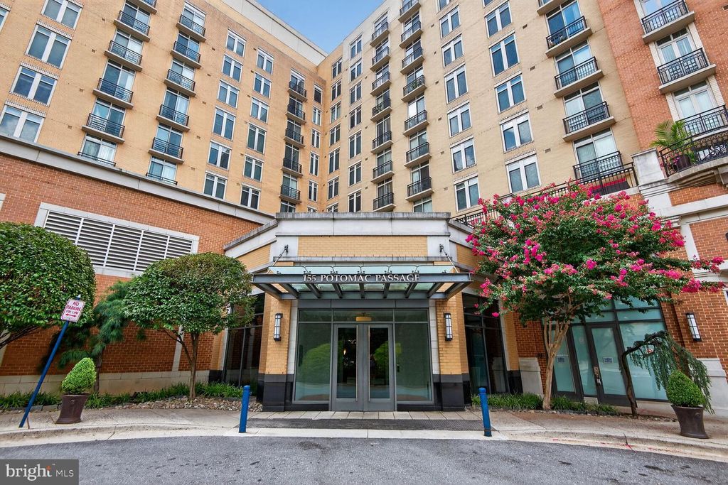 155 POTOMAC PSGE #806, National Harbor, MD 20745