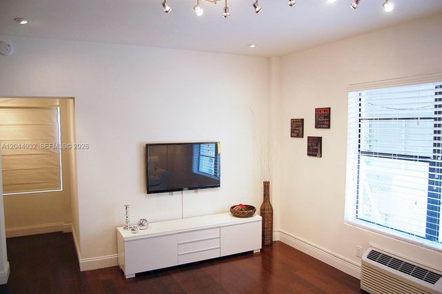 934 Michigan Avenue 105, Miami Beach, FL 33139