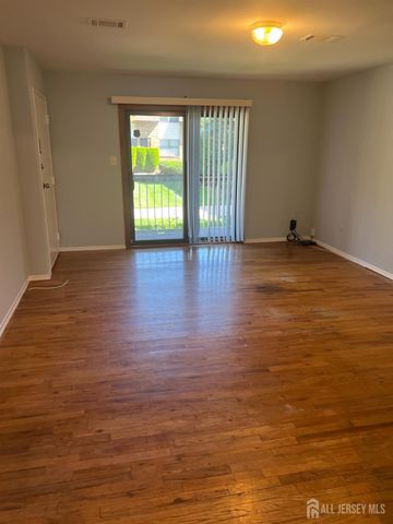 1105 N Oaks Boulevard N, North Brunswick, NJ 08902