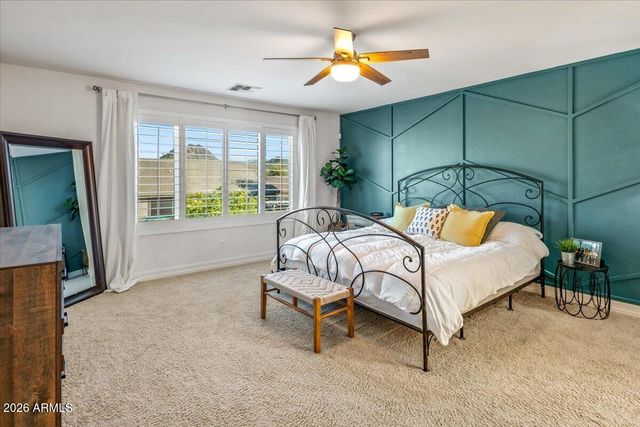 3748 W BINGHAM Drive, New River, AZ 85087