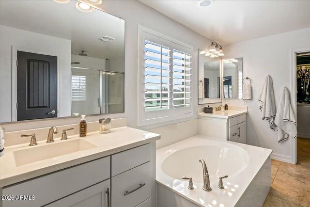 3748 W BINGHAM Drive, New River, AZ 85087