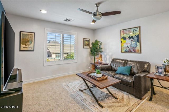 3748 W BINGHAM Drive, New River, AZ 85087