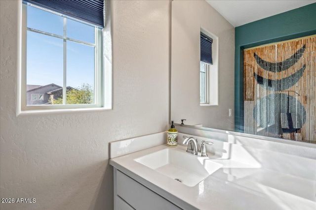 3748 W BINGHAM Drive, New River, AZ 85087