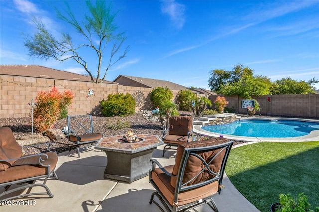 3748 W BINGHAM Drive, New River, AZ 85087