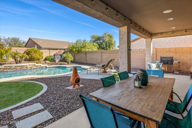 3748 W BINGHAM Drive, New River, AZ 85087
