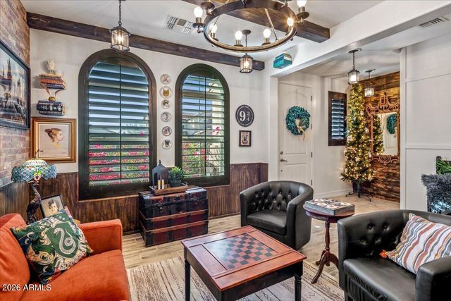 3748 W BINGHAM Drive, New River, AZ 85087