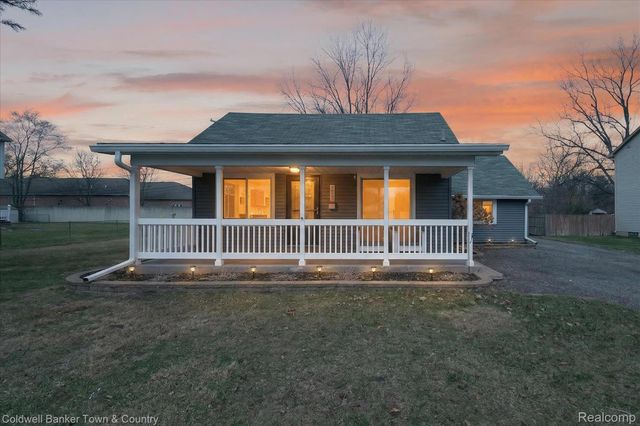 29204 Bretton Street, Livonia, MI 48152