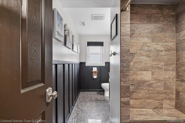 29204 Bretton Street, Livonia, MI 48152