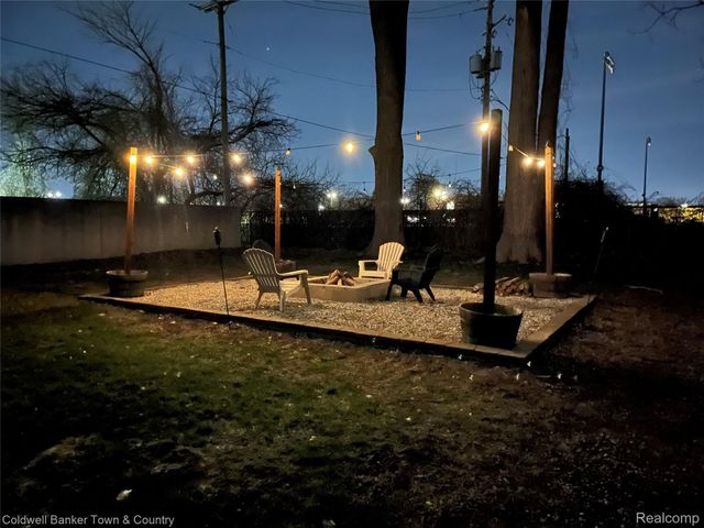 29204 Bretton Street, Livonia, MI 48152