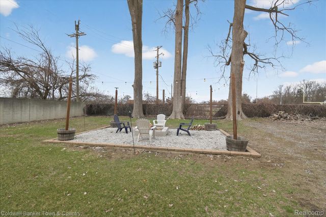 29204 Bretton Street, Livonia, MI 48152