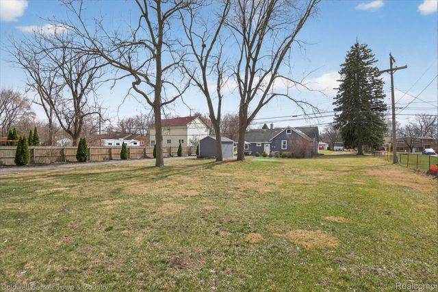 29204 Bretton Street, Livonia, MI 48152