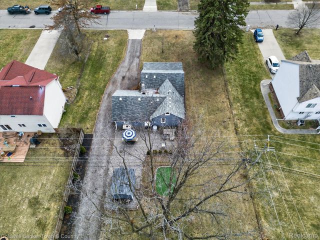 29204 Bretton Street, Livonia, MI 48152